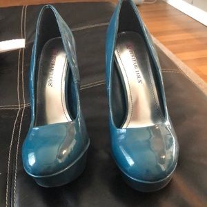 Just Fab blue heels